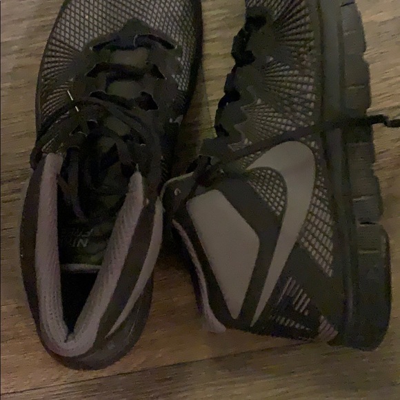 size 13 nike trainers